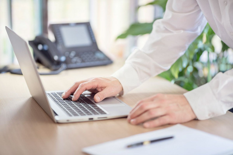 validate email addresses in real-time