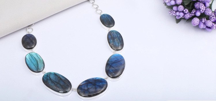 Things To Know Before Getting Labradorite Jewelry