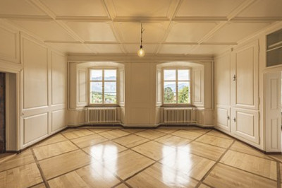 The Pros and Cons of Selling Your Home