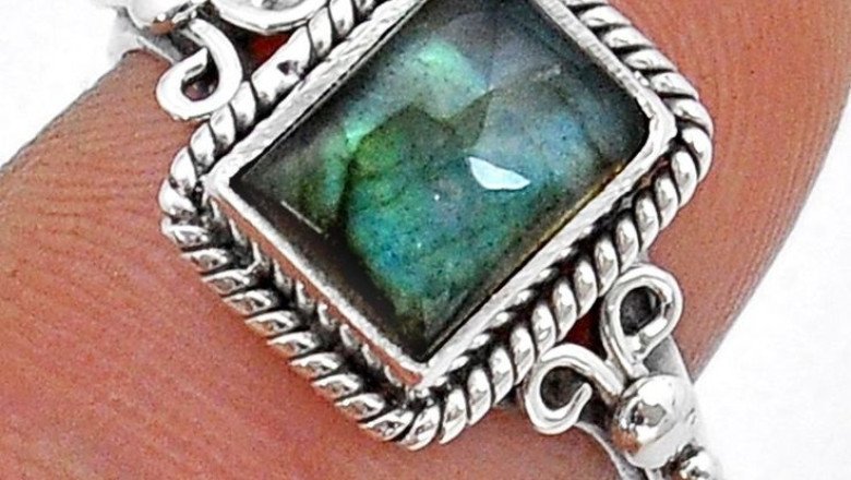 Benifits of Wearing Labradorite Jewelry