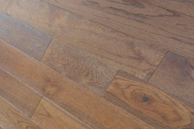 Sunrise Golden Oak Brush &amp; Lacquered Rustic Grade Engineered Wood Flooring