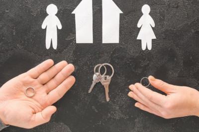 Divorce Lawyer: Navigating the Legal and Emotional Complexities of Divorce Proceedings